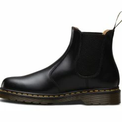 Dr. Martens Boots Dr. Martens 2976 Black Yellow Stitch Chelsea Elastic Sided Boot -El Naturalista store image 26f2aee3 7753 42cb 9534 d61107e438df 2048x