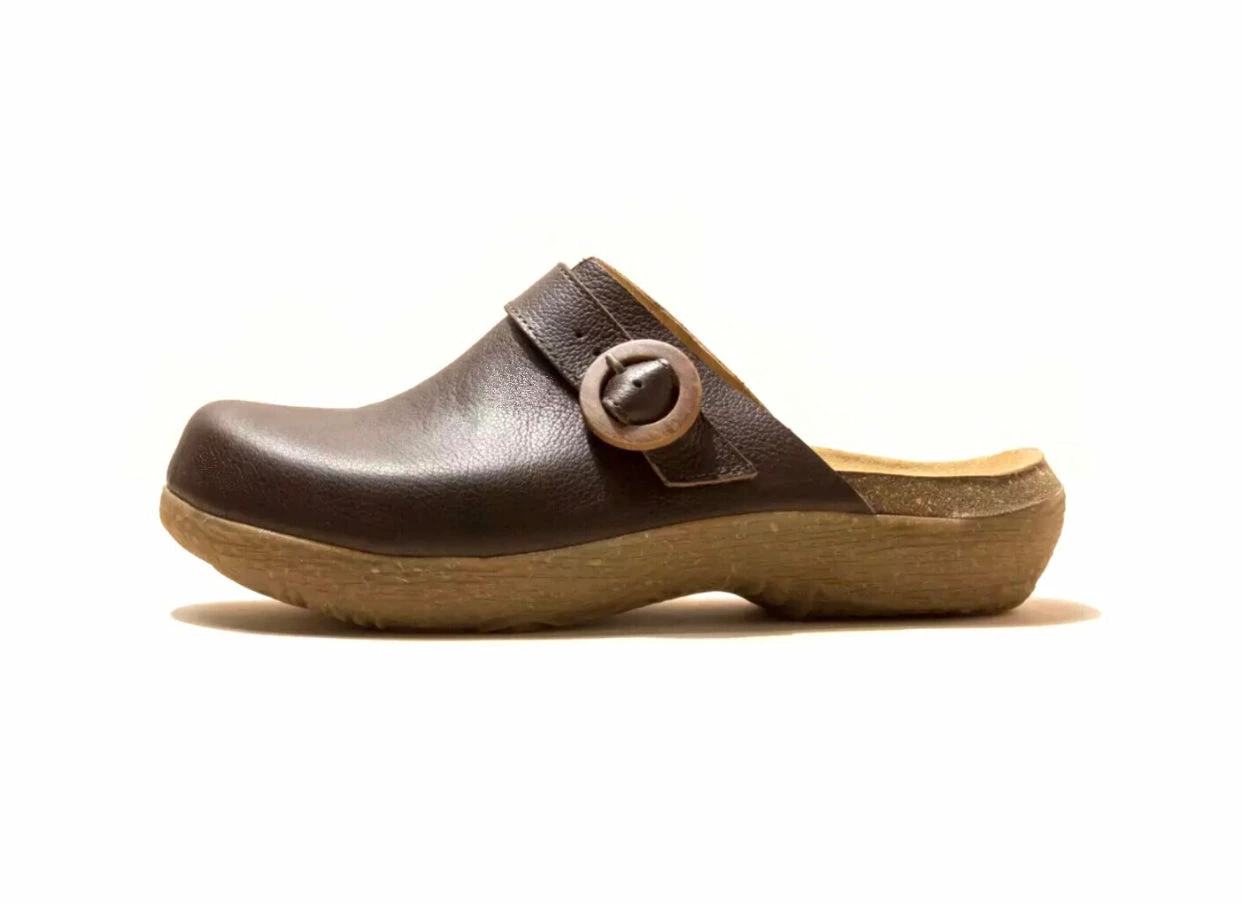 El Naturalista Ladies Shoes El Naturalista 5701 Brown Wakatiwai Buckle Clog Made In Spain 1 El Naturalista Ladies Shoes El Naturalista 5701 Brown Wakatiwai Buckle Clog Made In Spain