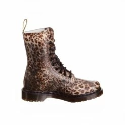 Dr. Martens Boots Dr. Martens 1490 Leopard Print 10 Eyelet Boot -El Naturalista store image 99d73bce aa8f 4779 8042 df977f1cf38c 2048x