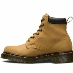 Dr. Martens Boots Dr. Martens 939 Tan Brun Clair Greasy Suede 6 Eyelet Ankle Boot 16 Dr. Martens Boots Dr. Martens 939 Tan Brun Clair Greasy Suede 6 Eyelet Ankle Boot -El Naturalista store image da33e989 a097 4273 be84 79e9b7c81e33 2048x