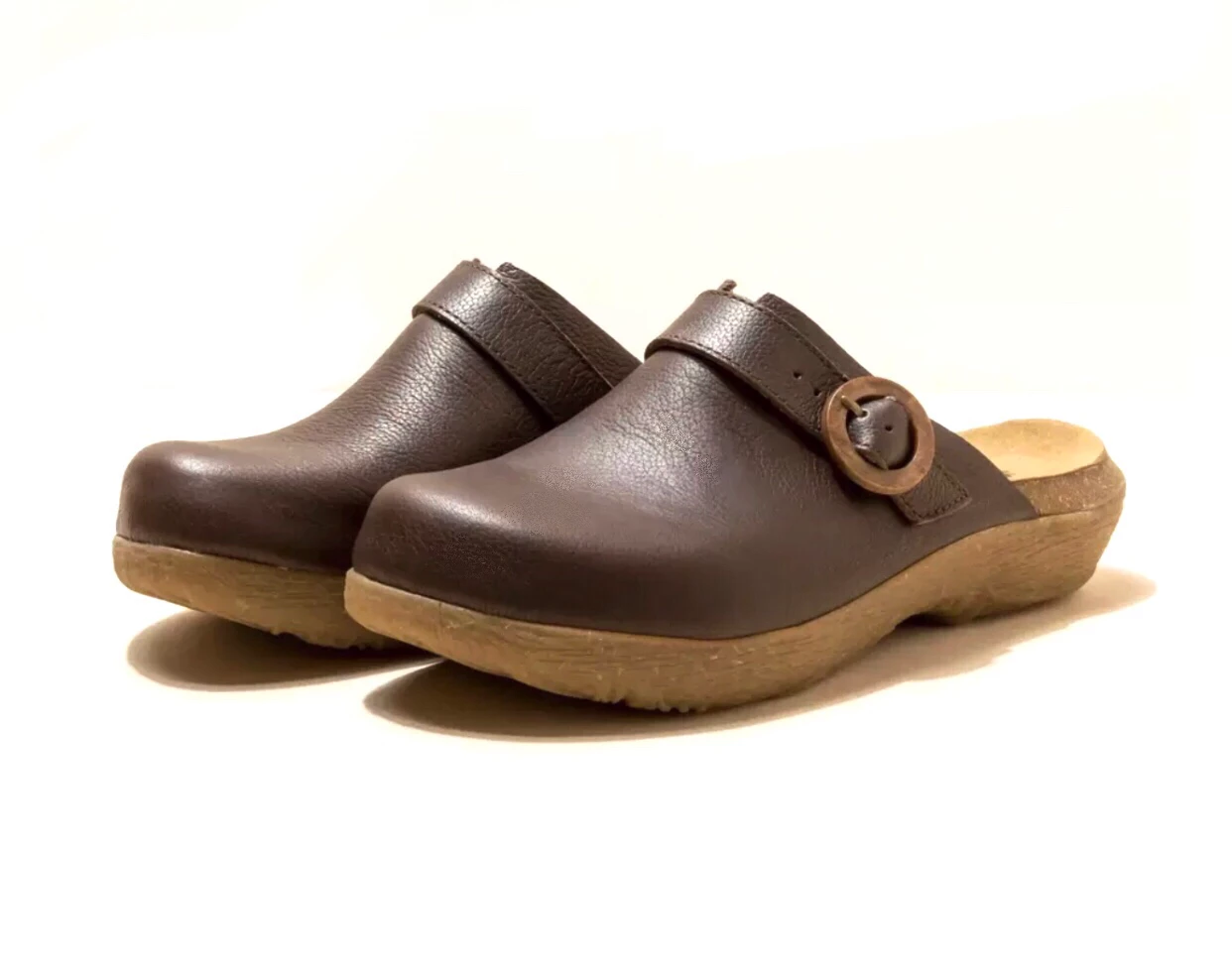 El Naturalista Ladies Shoes El Naturalista 5701 Brown Wakatiwai Buckle Clog Made In Spain 5 El Naturalista Ladies Shoes El Naturalista 5701 Brown Wakatiwai Buckle Clog Made In Spain - Image 5