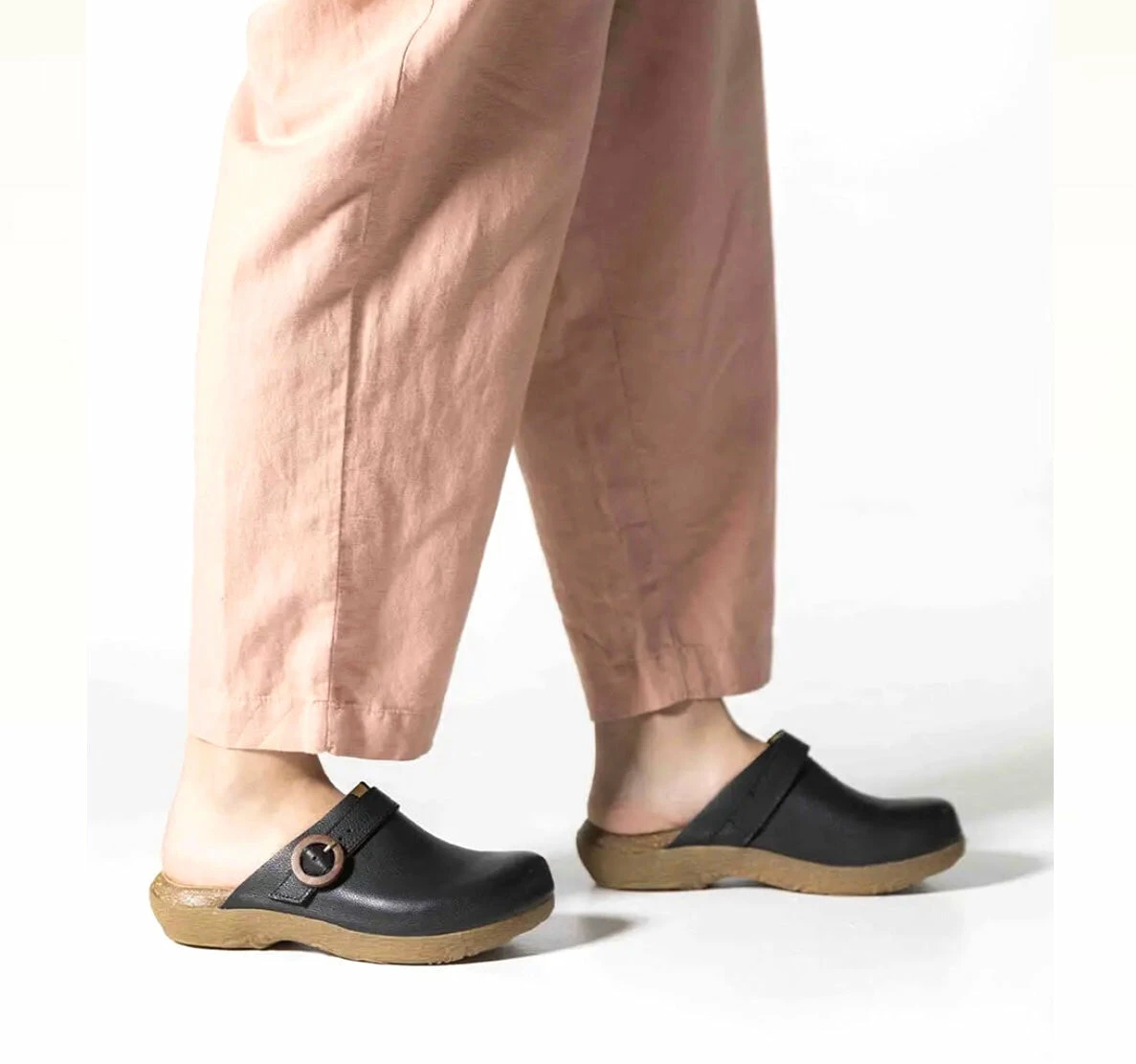 El Naturalista Ladies Shoes El Naturalista 5701 Black Wakatiwai Buckle Clog Made In Spain 6 El Naturalista Ladies Shoes El Naturalista 5701 Black Wakatiwai Buckle Clog Made In Spain - Image 6