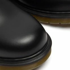 Dr. Martens Boots Dr. Martens 2976 Black Plain Welt Elastic Sided Boot -El Naturalista store image f5059e8d e8ec 48b3 8678 8423c0d21a08 2048x